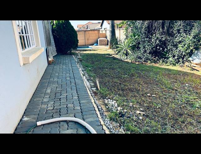 4 BEDROOM TOWNHOUSE FOR SALE IN WATERKLOOF EAST